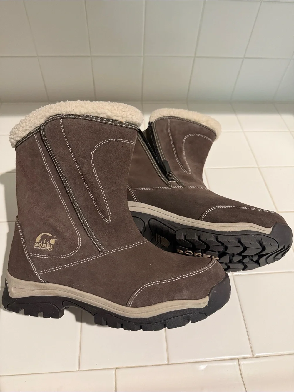 NWOT Sorel Brown Sherpa-Lined Waterproof Winter Boots